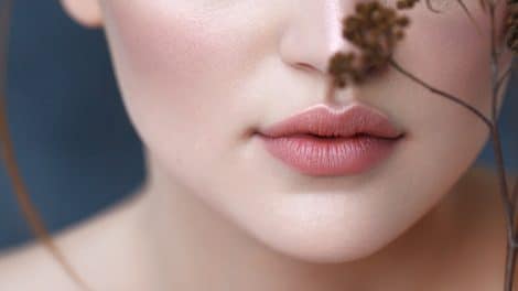 Natural look ή αλλιώς η νέα τάση make up-no make up