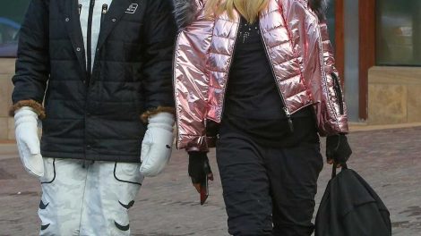 Paris Hilton, moon boots